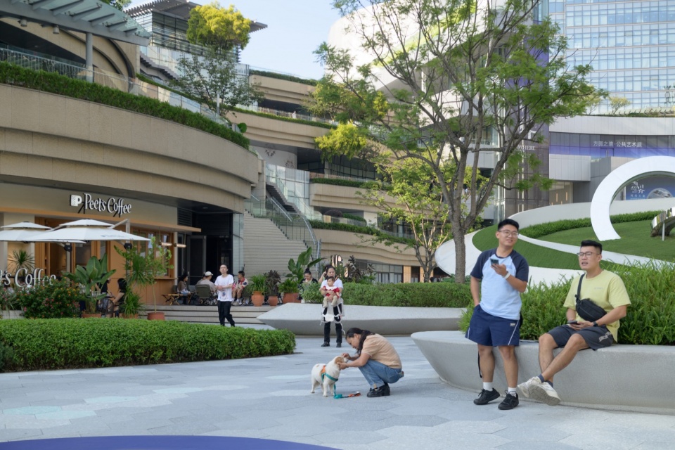 chengdu mixc public plaza renovation by flo