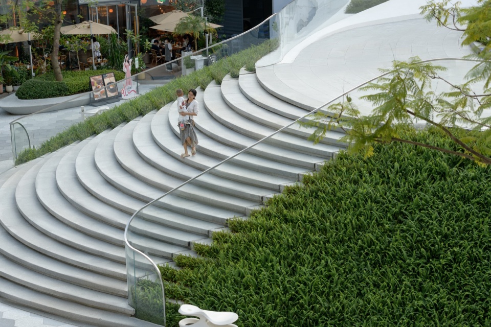 chengdu mixc public plaza renovation by flo