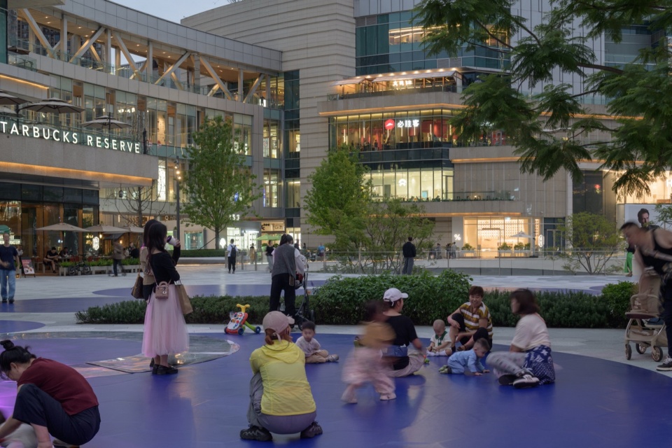 chengdu mixc public plaza renovation by flo