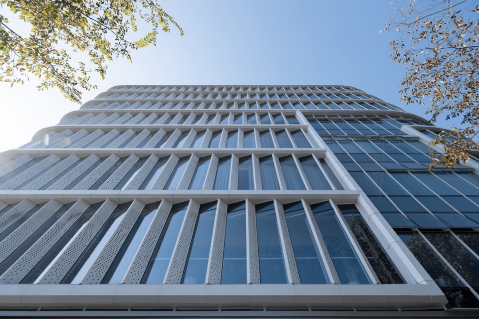 Perforated Aluminum Plate Facade 穿孔铝板立面©柯剑波