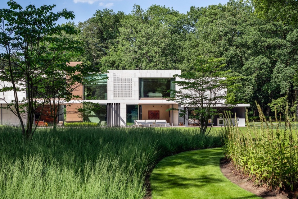SAOTA BE FlandersHouse EXT 002 008 AL HR