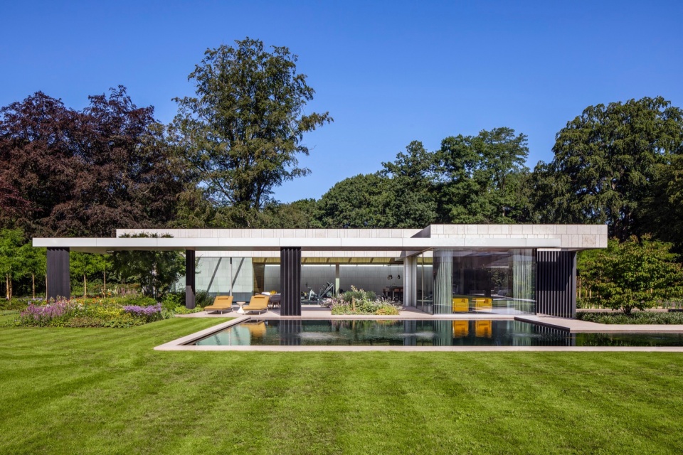 SAOTA BE FlandersHouse EXT 006 001 AL HR