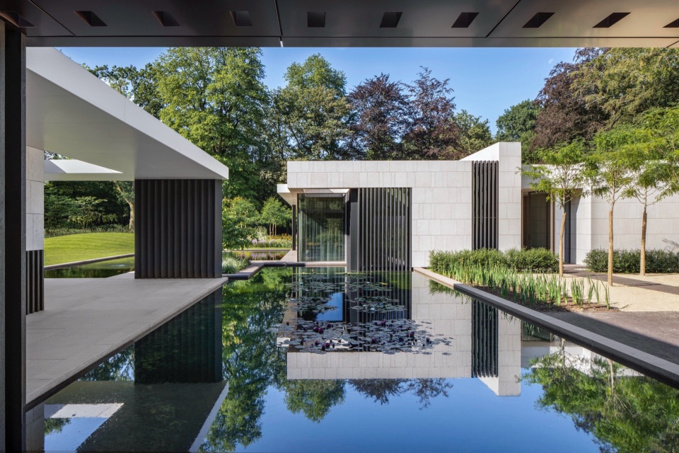 SAOTA BE FlandersHouse EXT 008 001 AL HR