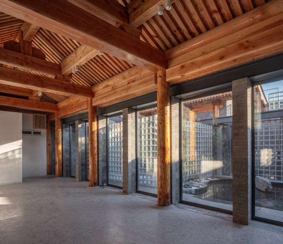 north house photograph by Jin Weiqi