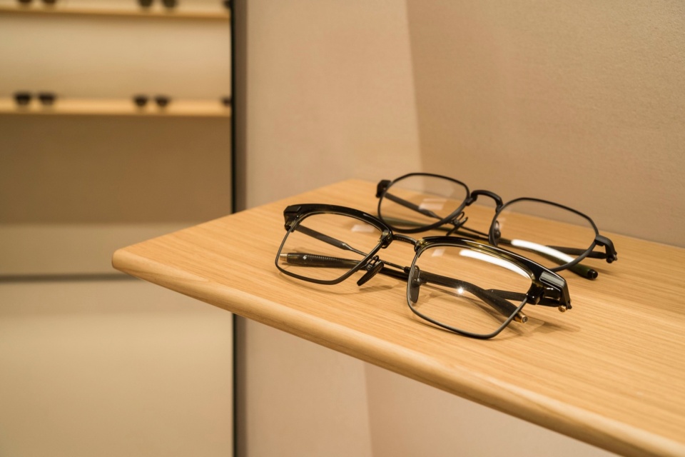 眼镜展示细节 2 ab premium optics by ww architects