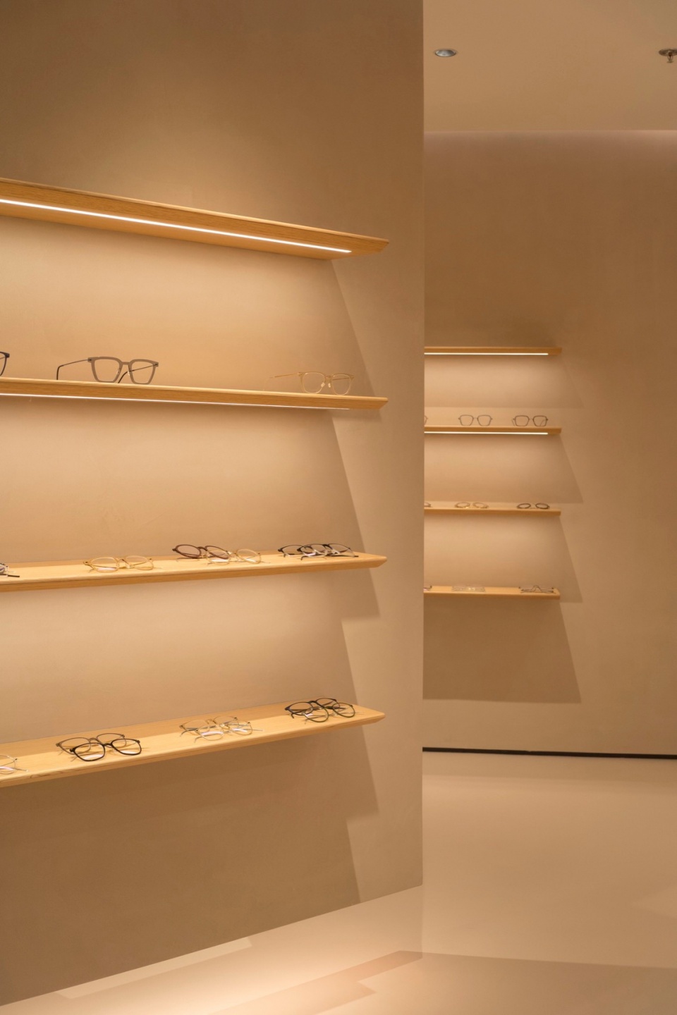 陈展空间 2 ab premium optics by ww architects