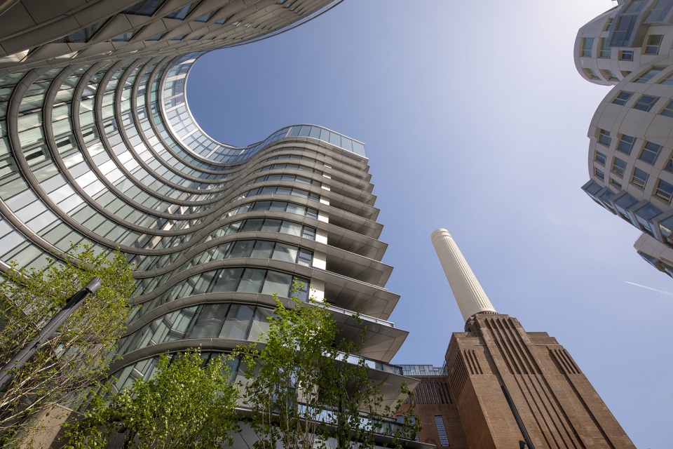 50 electric boulevard and battersea roof gardens by foster partners