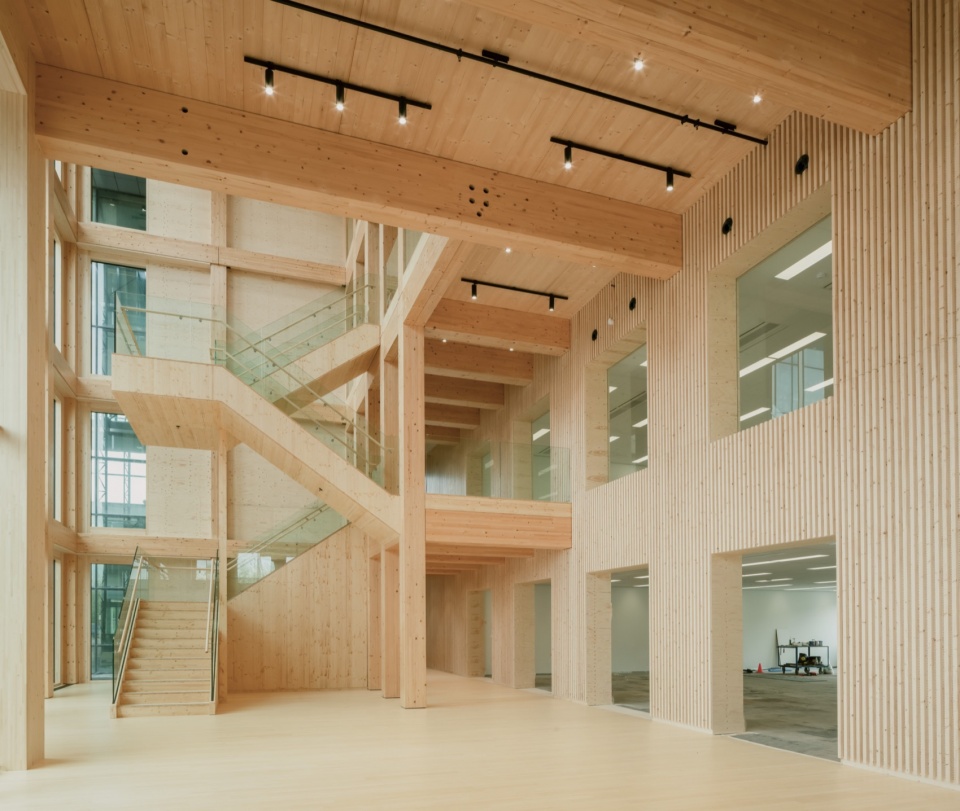 DW02 Lighthouse by Benthem Crouwel Architects