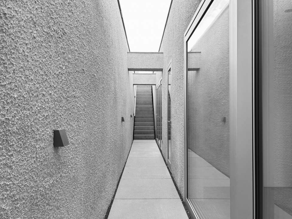 Roof with 20 concrete ribs Berlin Germany by ATELIER ZAFARI