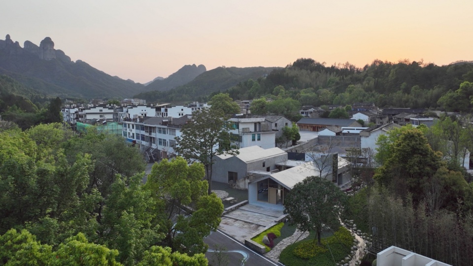 Villagers Home in Wanghu Village by UAD