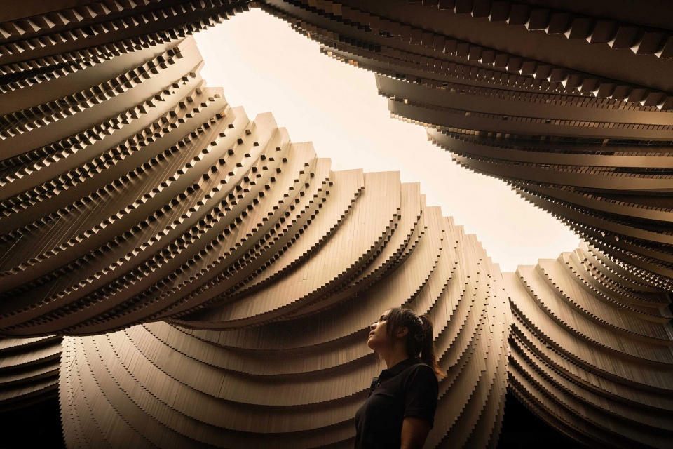 aluminum grotto and public ground by has design and research