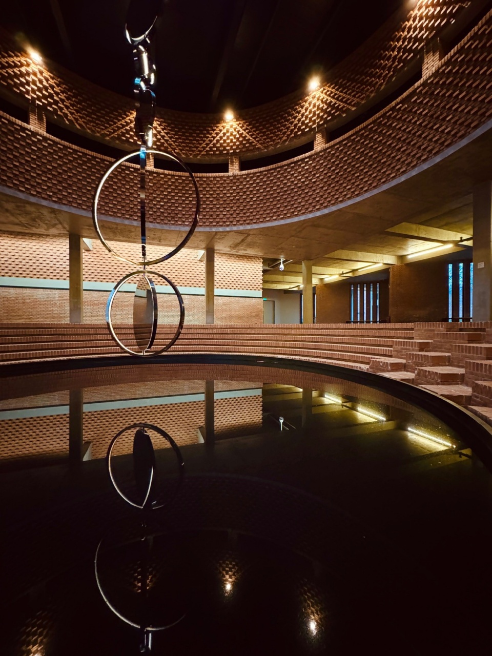 red brick art museum by dong yugan