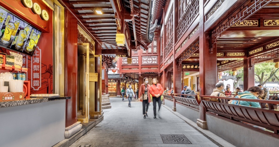 Urban Regeneration of Shanghai Yuyuan Commercial Area