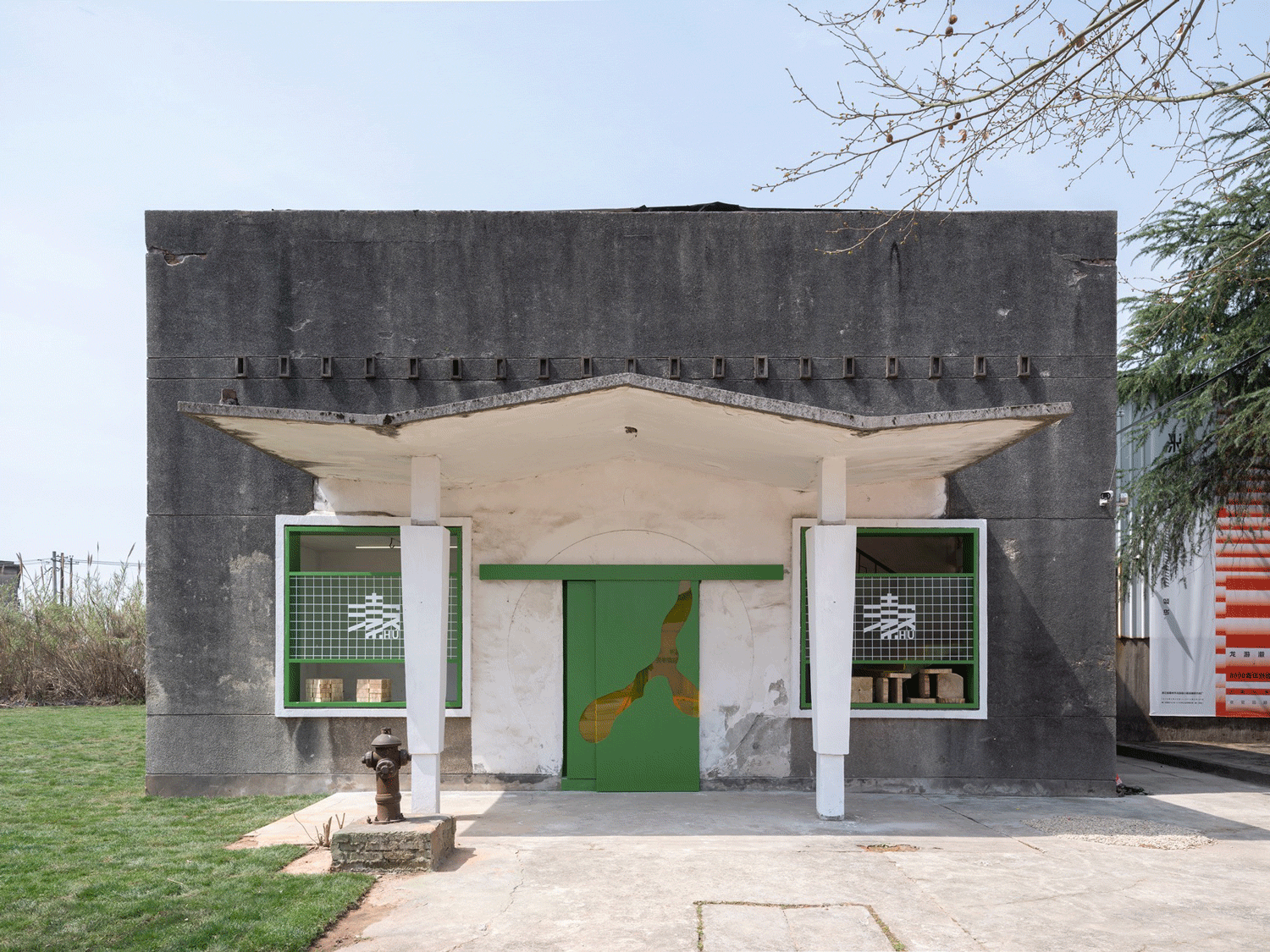 start from hushiguang exhibition south gallery space design by swoop