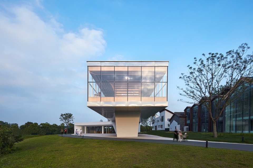 the horizon library by protoscapes