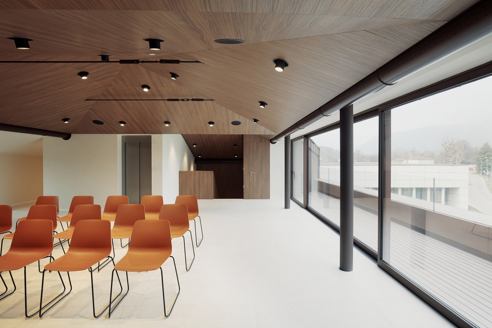 the new cultural center gian paolo negri by didone comacchio architects