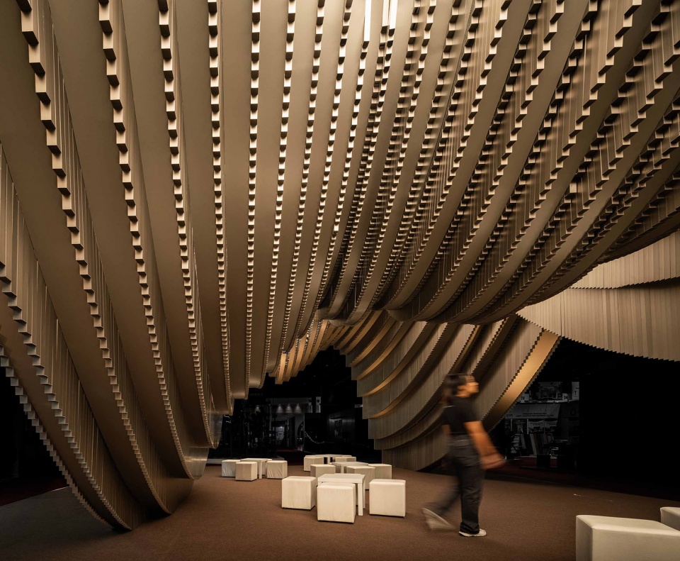 aluminum grotto and public ground by has design and research