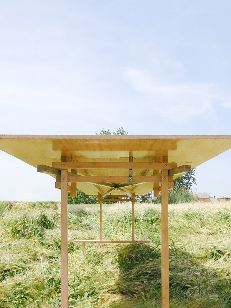 rippleless table meaningless chair by meaningless arch