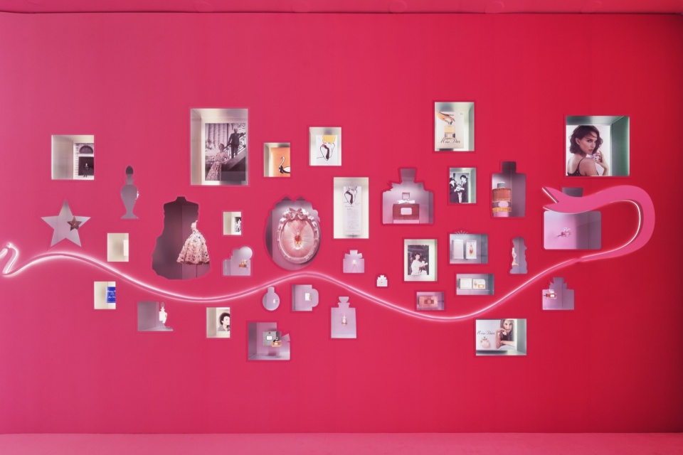 miss dior exhibition by oma