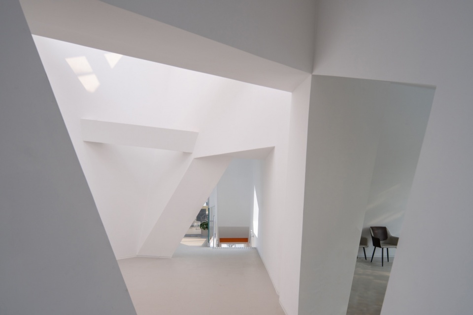 wind garden post station by isozaki huqian partners