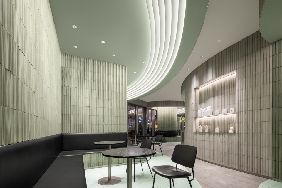 M Stand上海苏河湾万象天地店 另外建筑