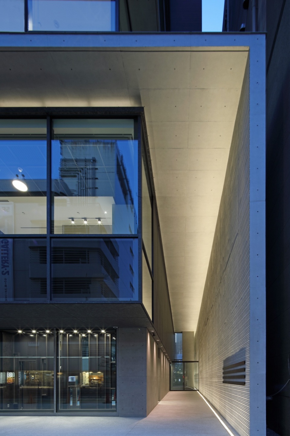 plafus kichijoji by nikken sekkei ltd