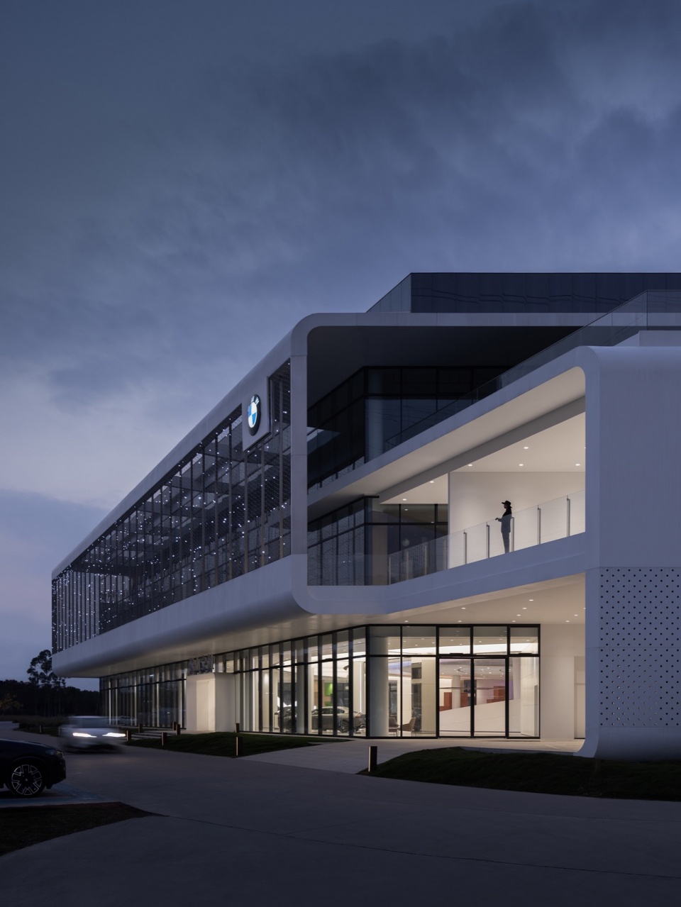 bmw foshan baochuang center by archihope uk ltd