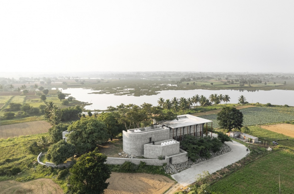 one tree hill by samira rathod design atelier