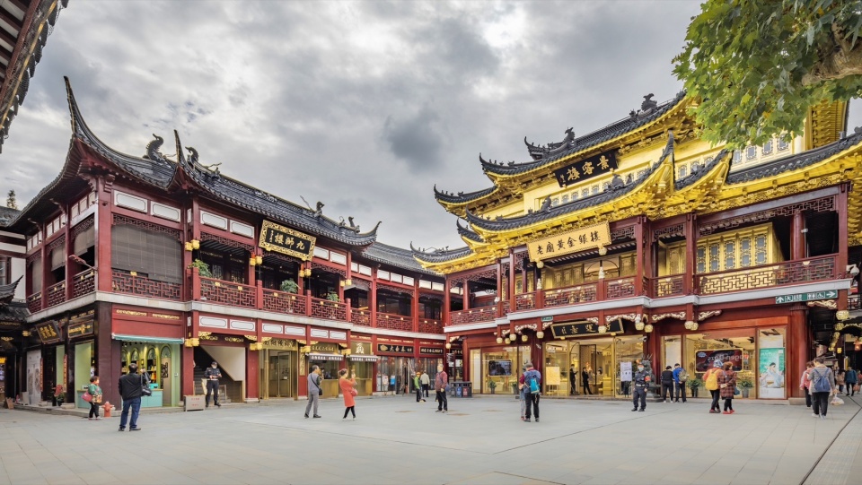 Urban Regeneration of Shanghai Yuyuan Commercial Area