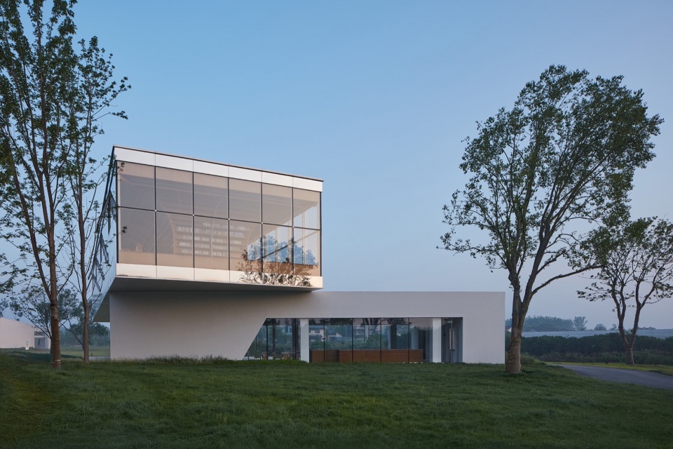the horizon library by protoscapes