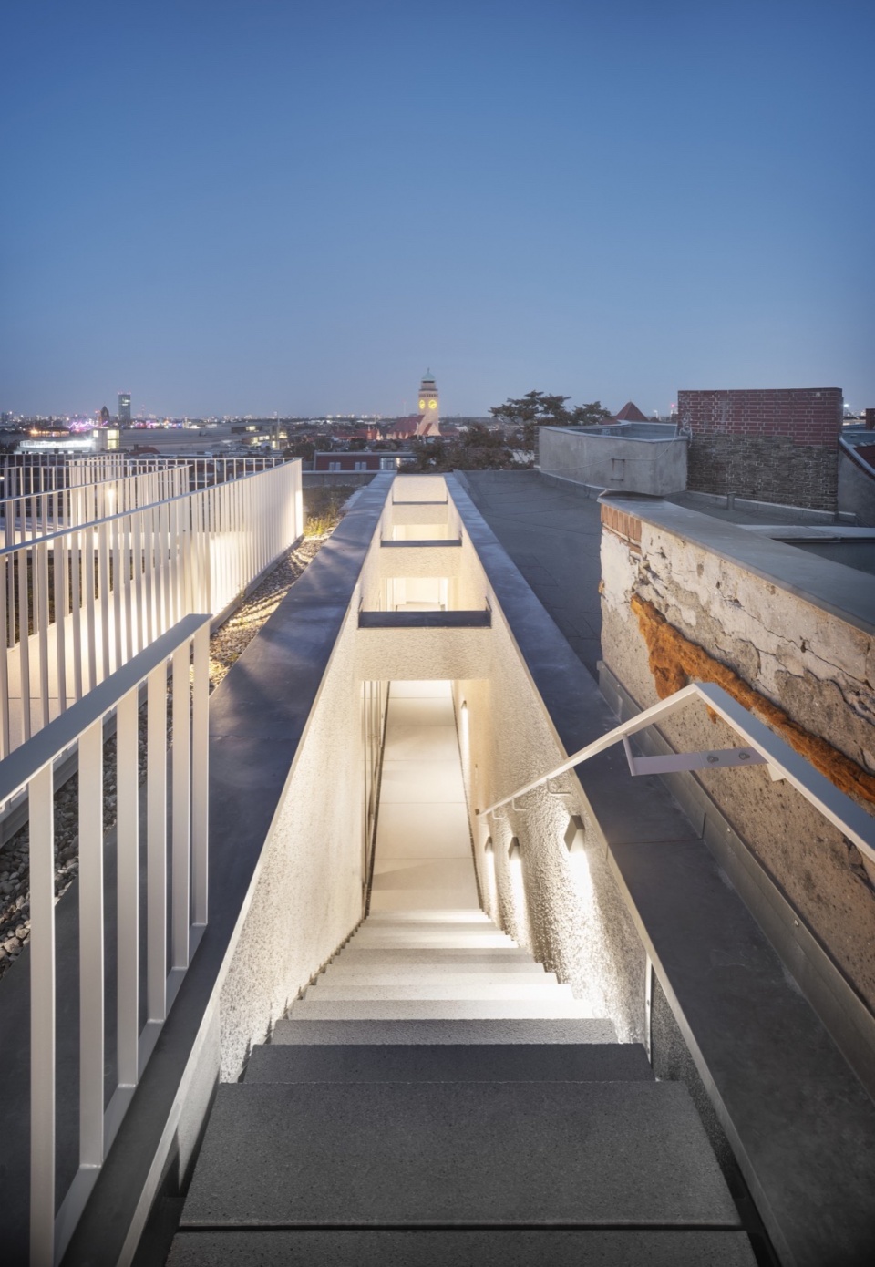 Roof with 20 concrete ribs Berlin Germany by ATELIER ZAFARI