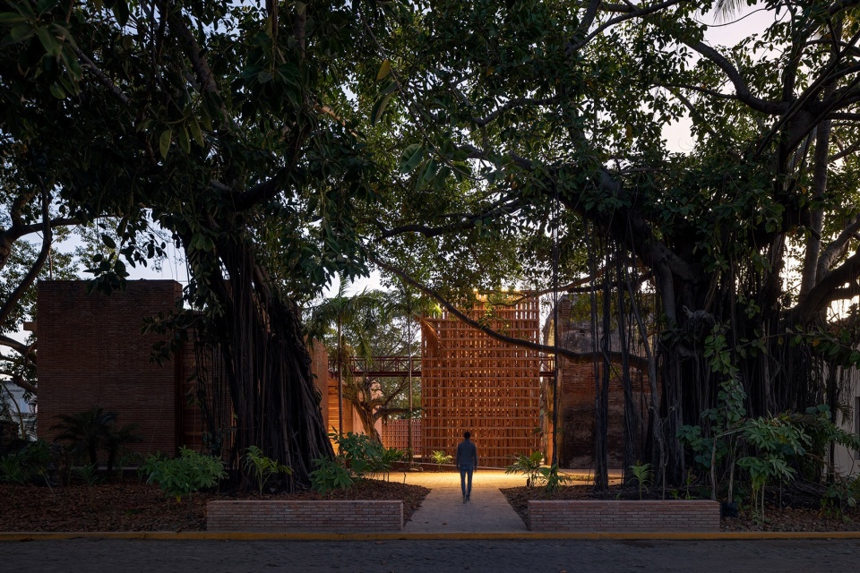 ex aduana san blas cultural center by colectivo c733