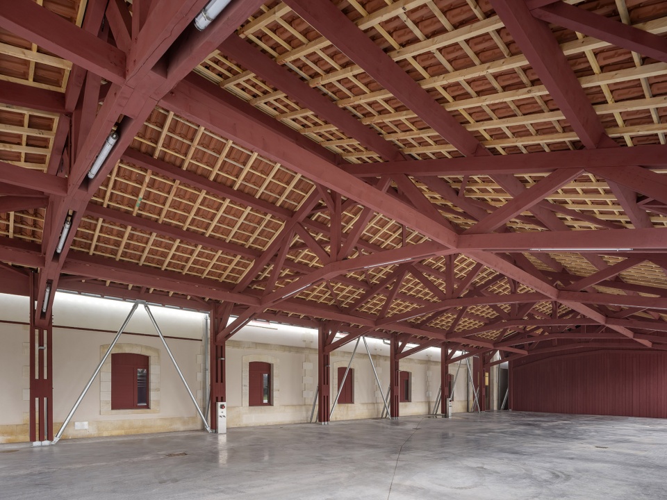 cantenac brown by philippe madec apm associes