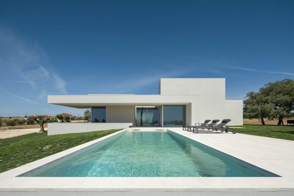 house in romeira by dp arquitectos