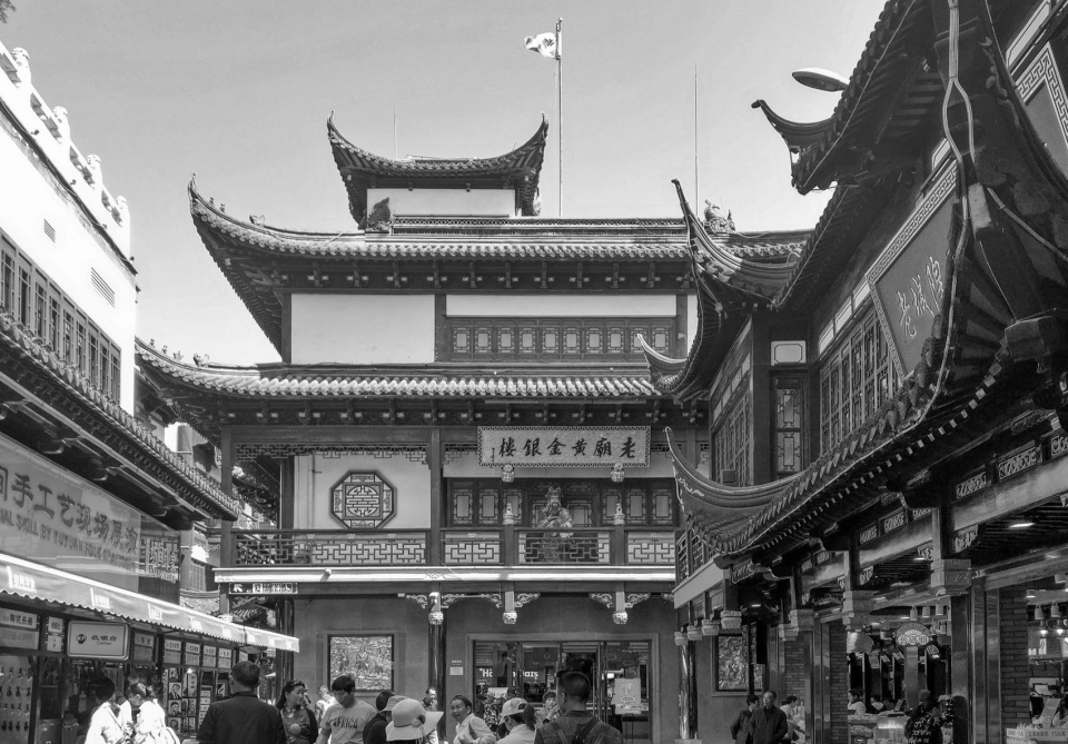 Urban Regeneration of Shanghai Yuyuan Commercial Area