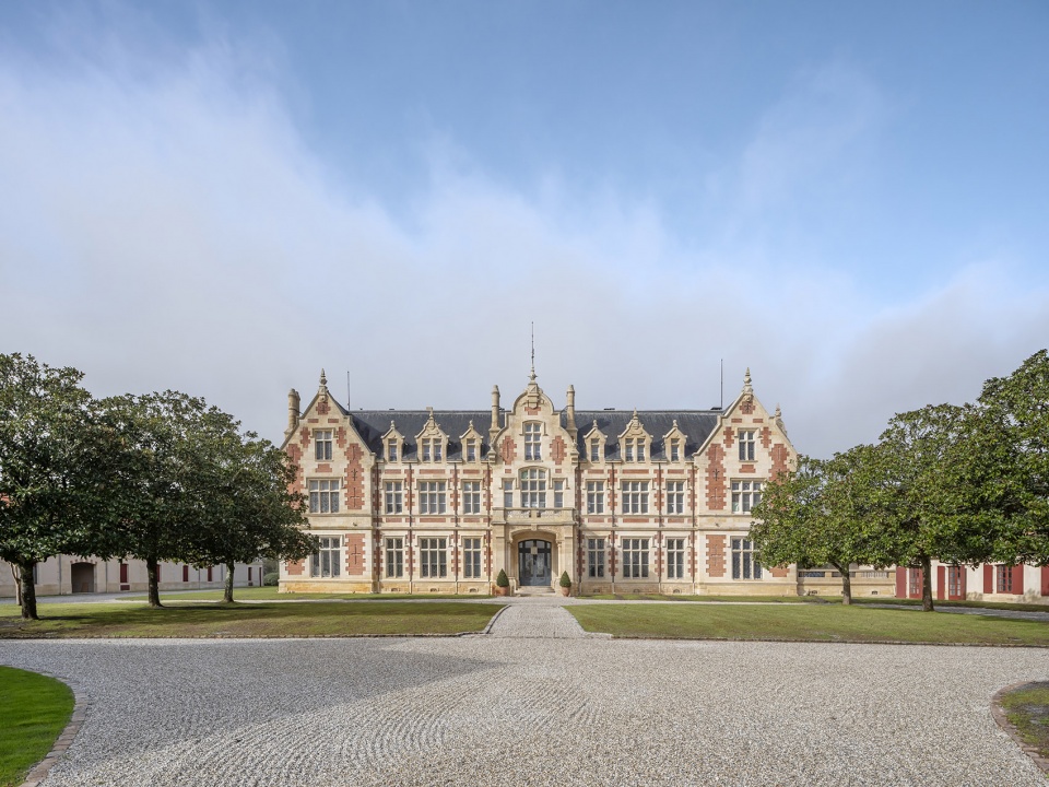 cantenac brown by philippe madec apm associes