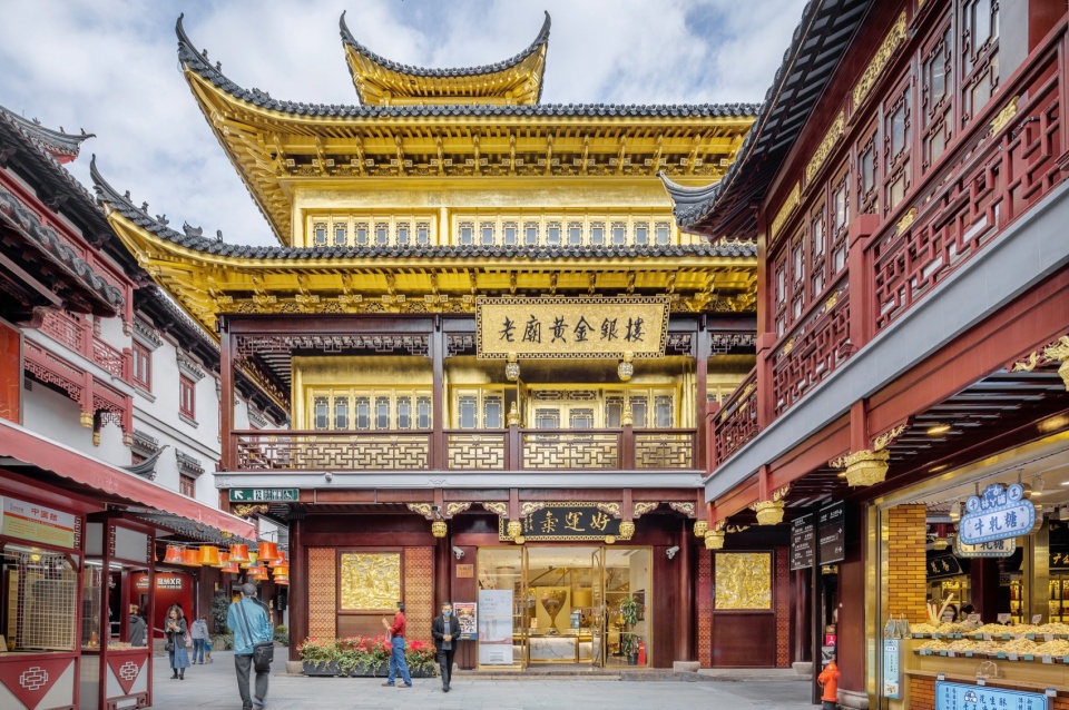 Urban Regeneration of Shanghai Yuyuan Commercial Area