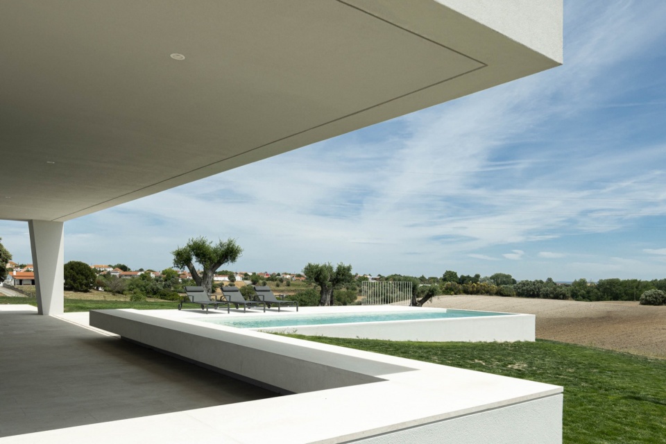 house in romeira by dp arquitectos