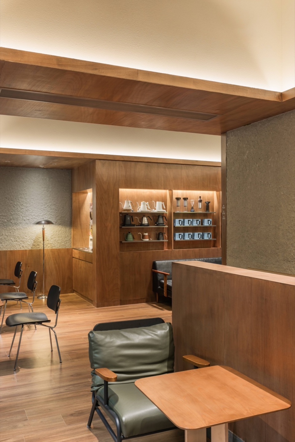 lotta anju bowen store by ruhaus studio