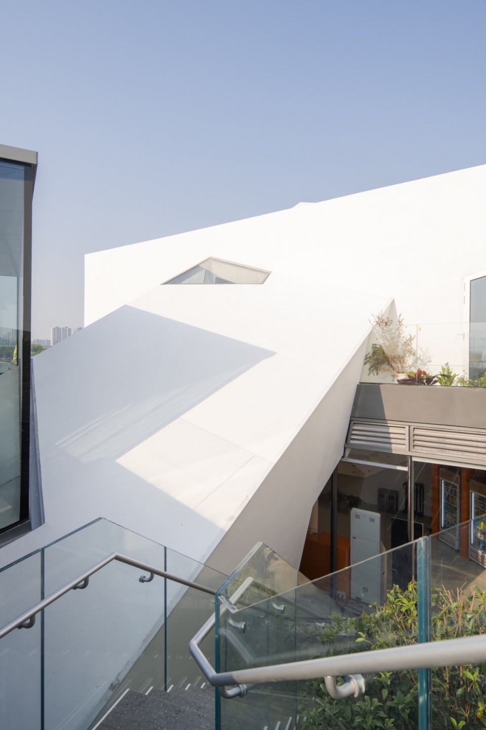wind garden post station by isozaki huqian partners