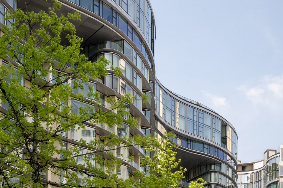 50 electric boulevard and battersea roof gardens by foster partners