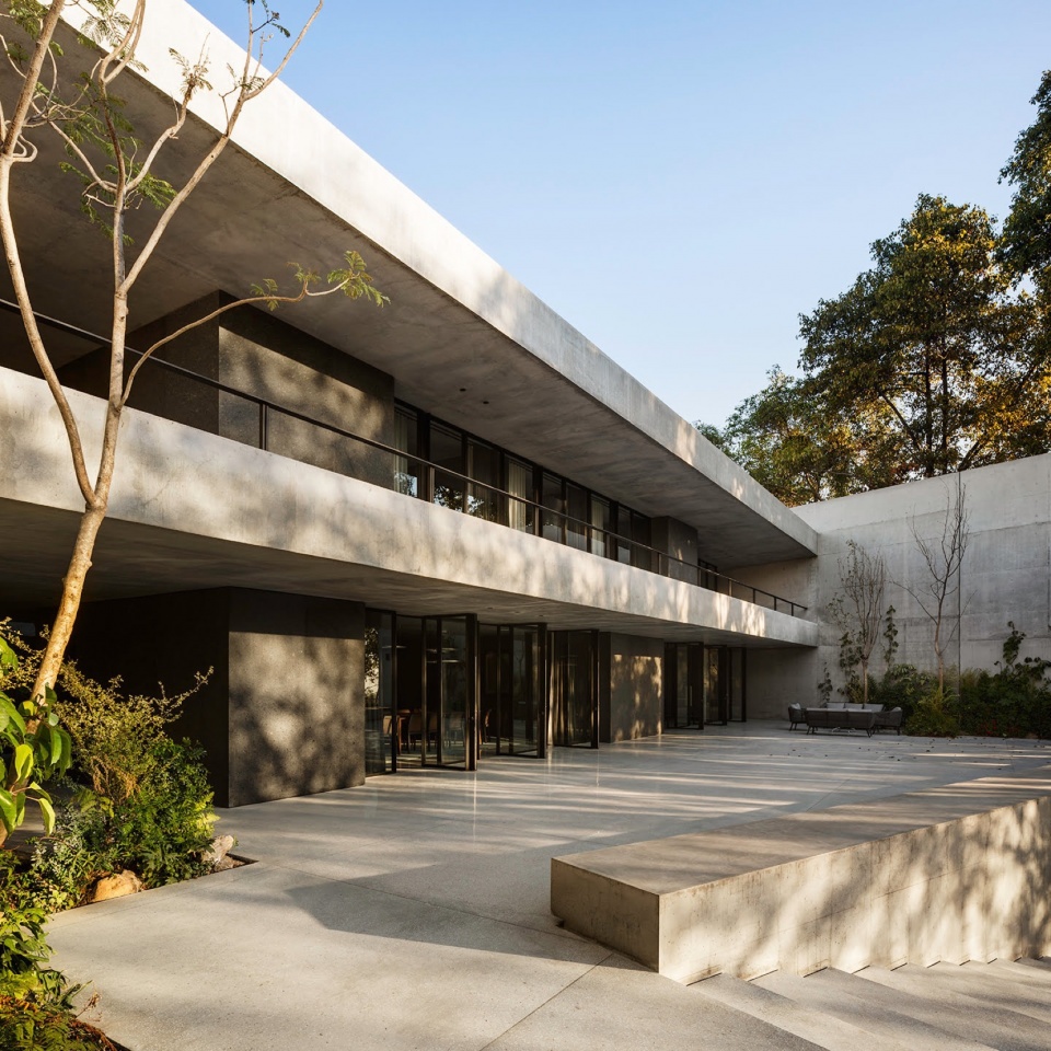 swiss residence in mexico city by fhv
