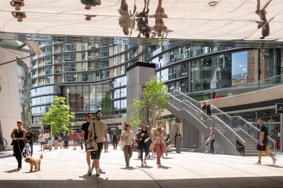 50 electric boulevard and battersea roof gardens by foster partners
