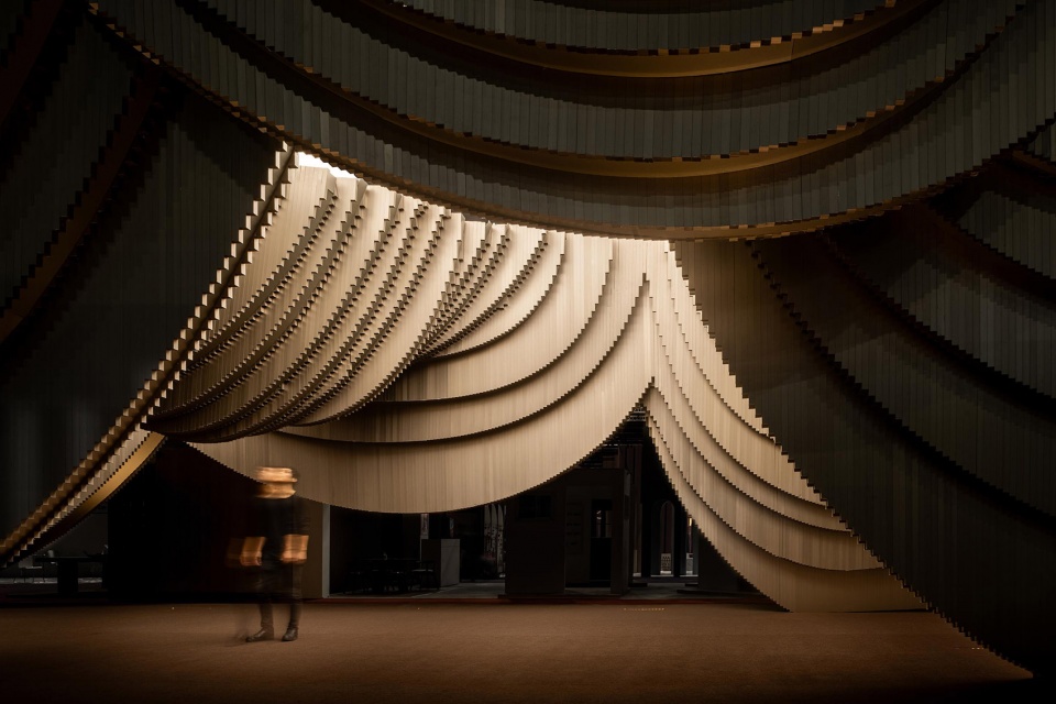 aluminum grotto and public ground by has design and research