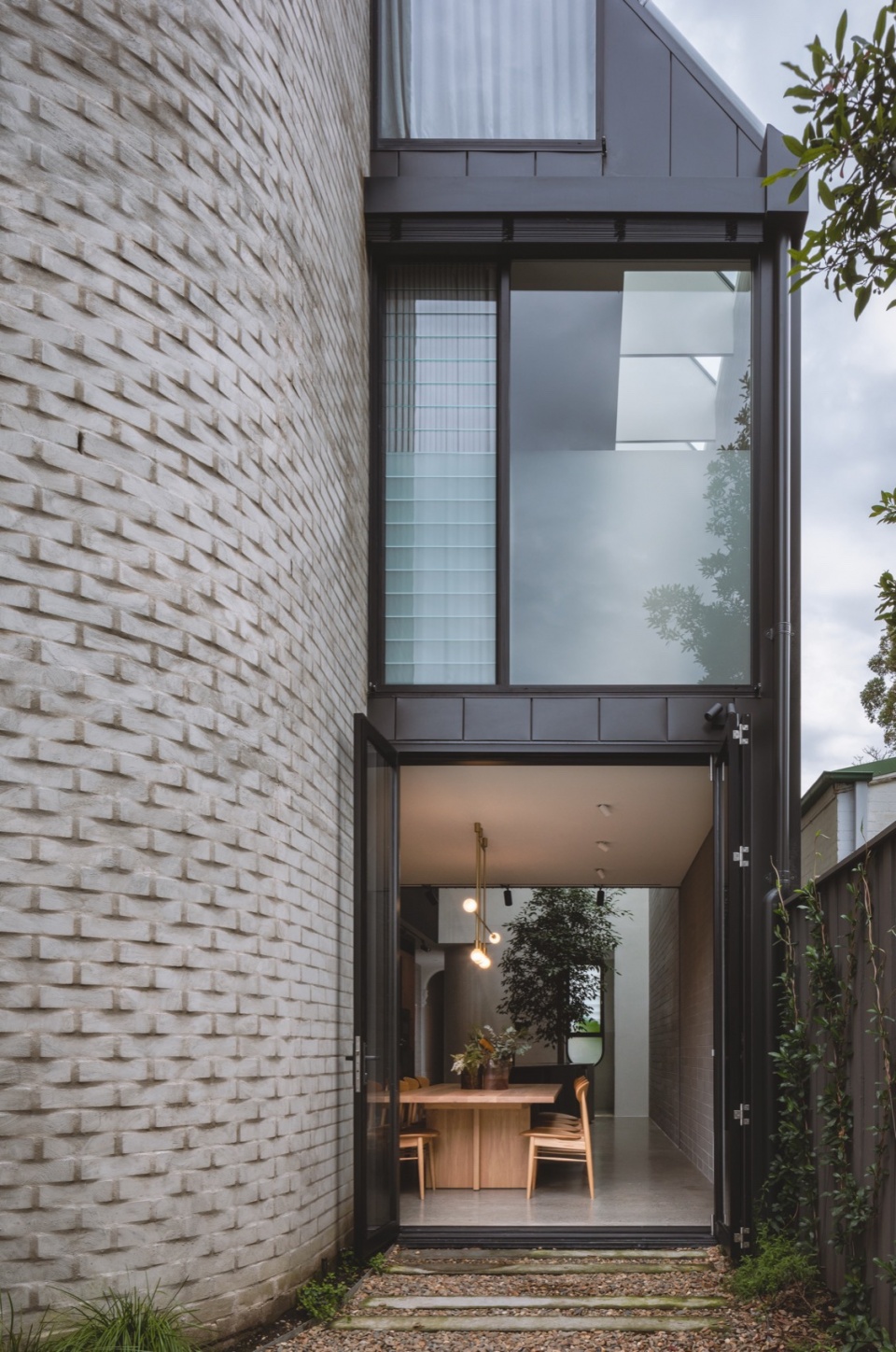 tree island by carter williamson architects