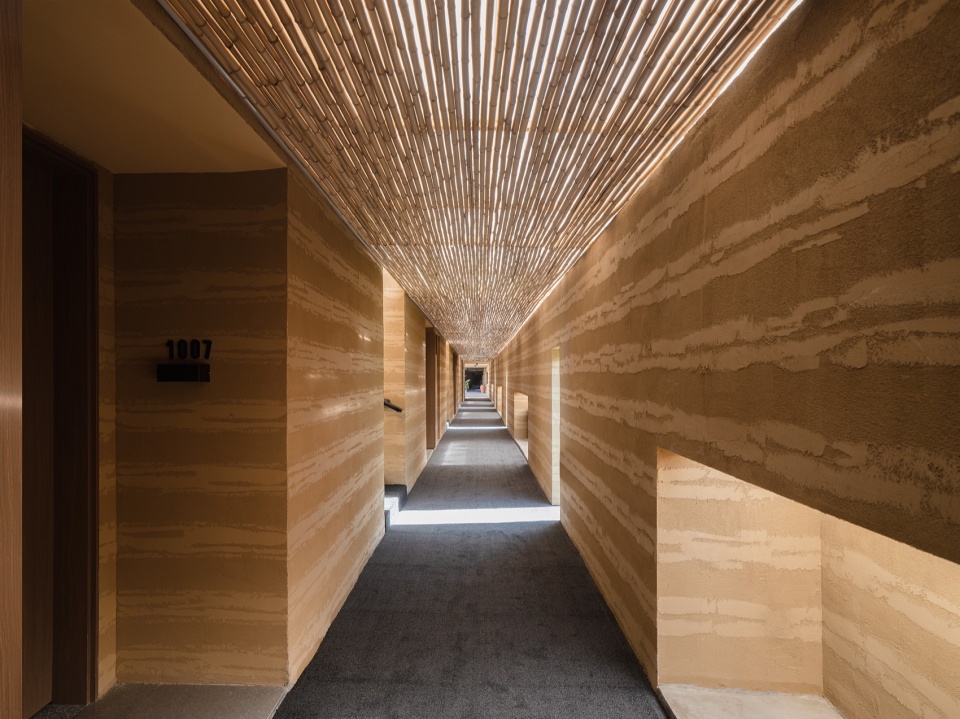 Pingwu Sichuan Plum villa by Archermit