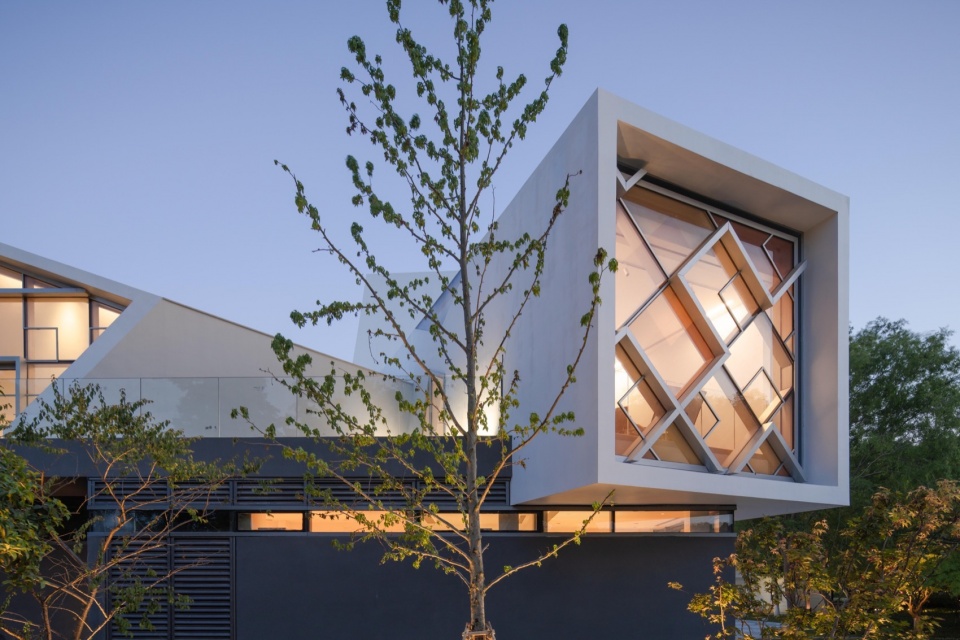 wind garden post station by isozaki huqian partners