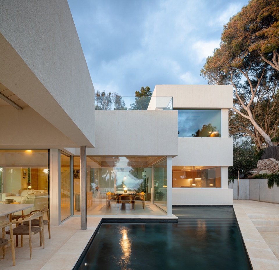 Bundle House by NOMO STUDIO