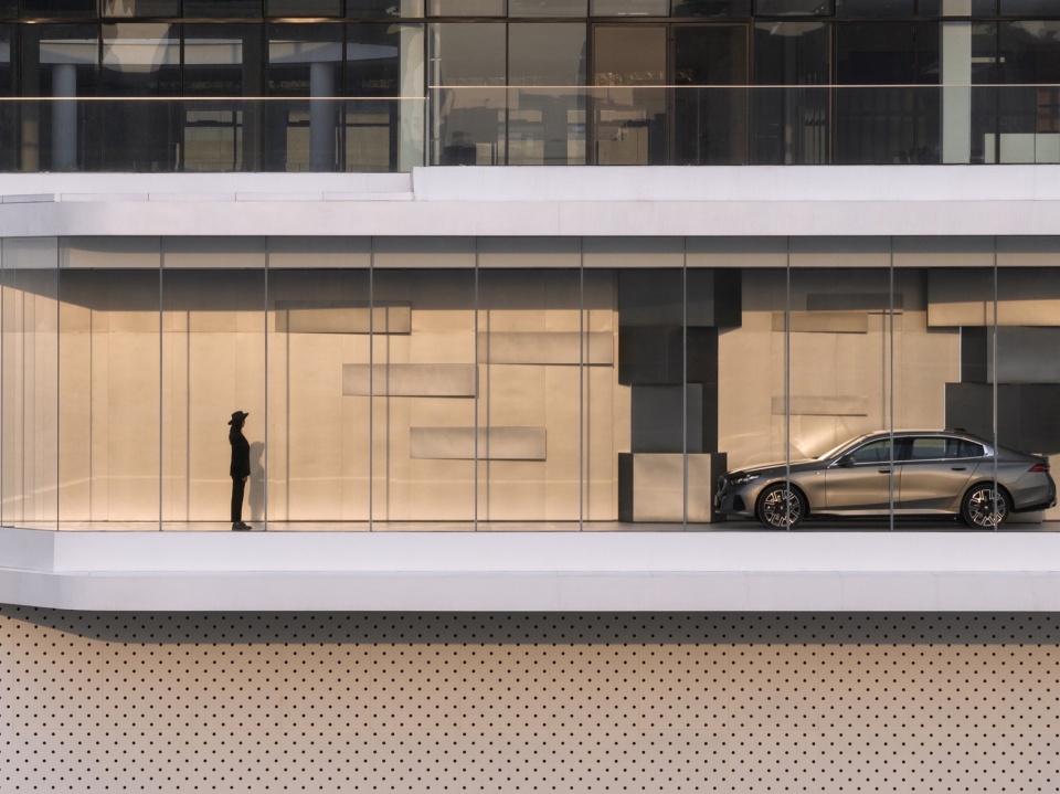 bmw foshan baochuang center by archihope uk ltd