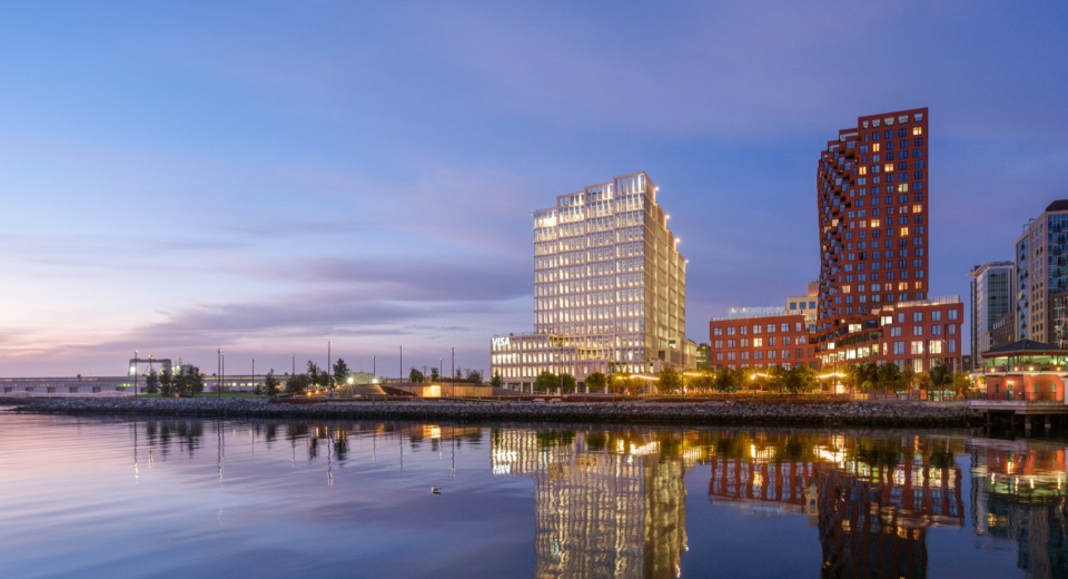 visas market support center by henning larsen